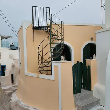 Lägenhet Akrotiri Cosy With Private Patio And Scenic View *