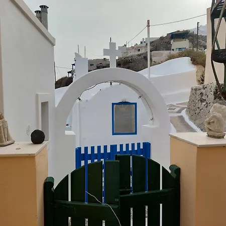 Akrotiri Cosy With Private Patio And Scenic View Lägenhet *